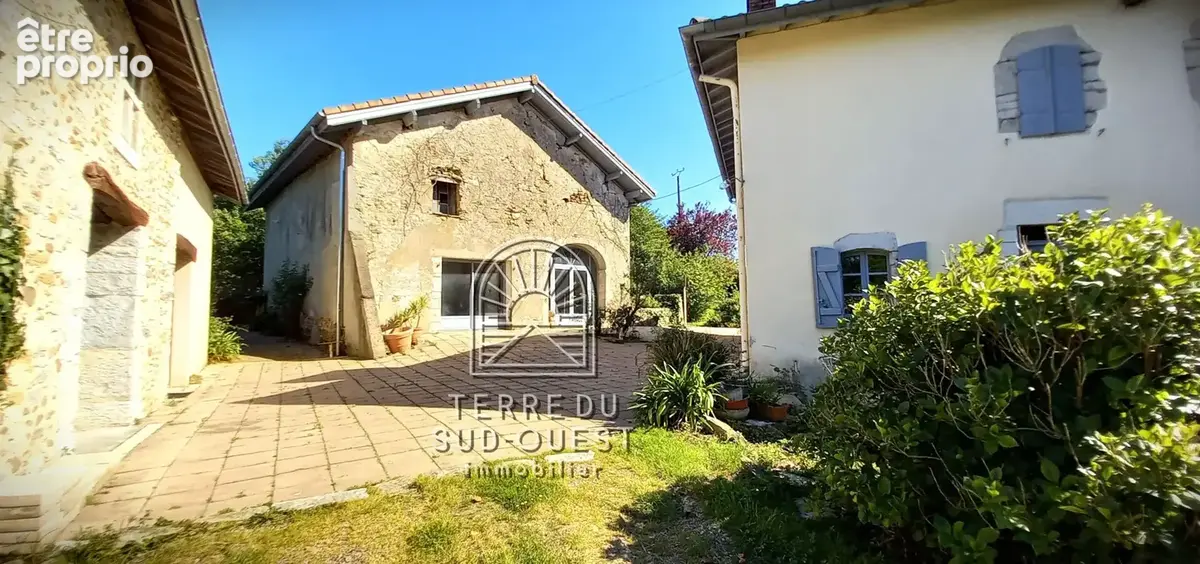 Propriété avec maison, gîte et dépendance - 500 m2 exploitables - photo 16
