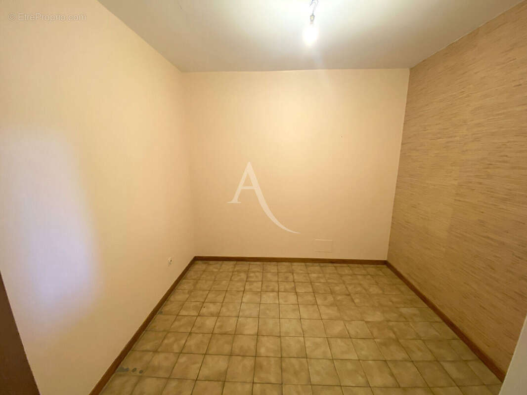 Commerce à CASTELNAUDARY