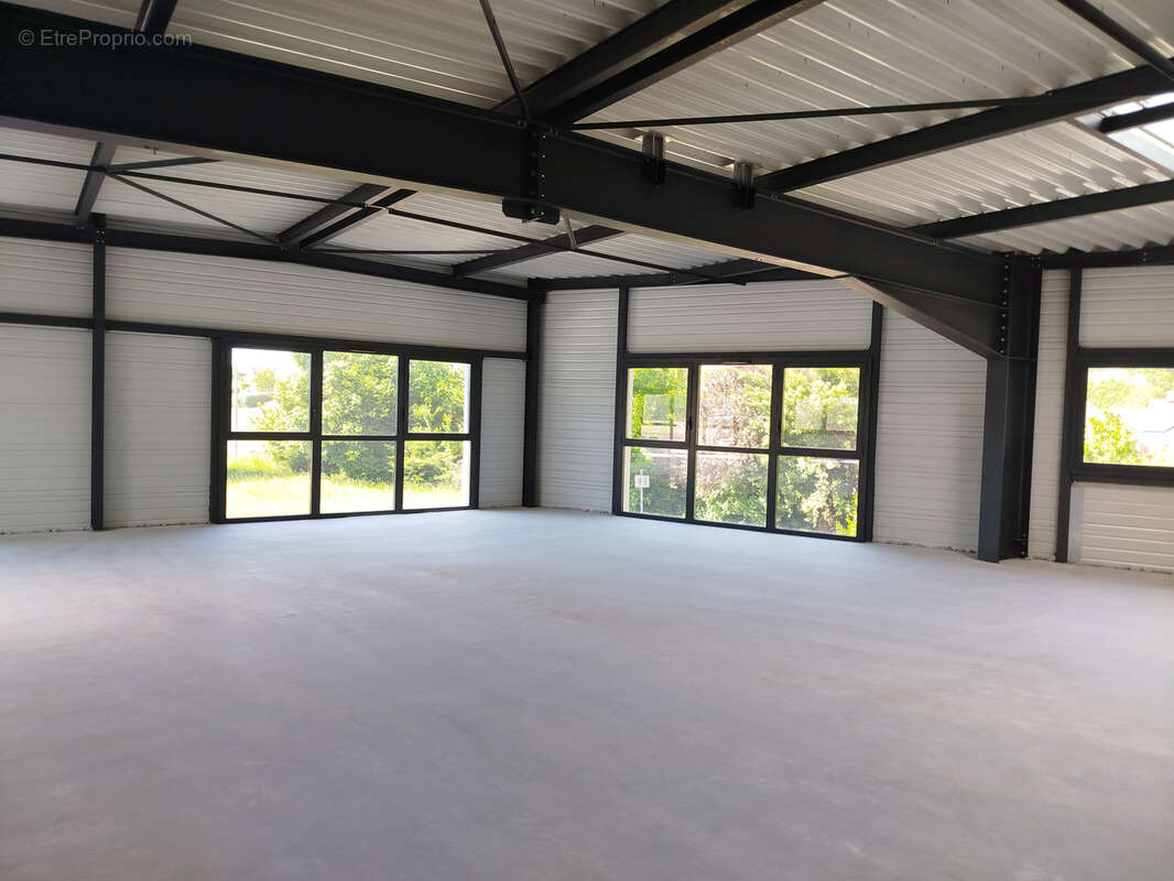 Commerce à SILLINGY