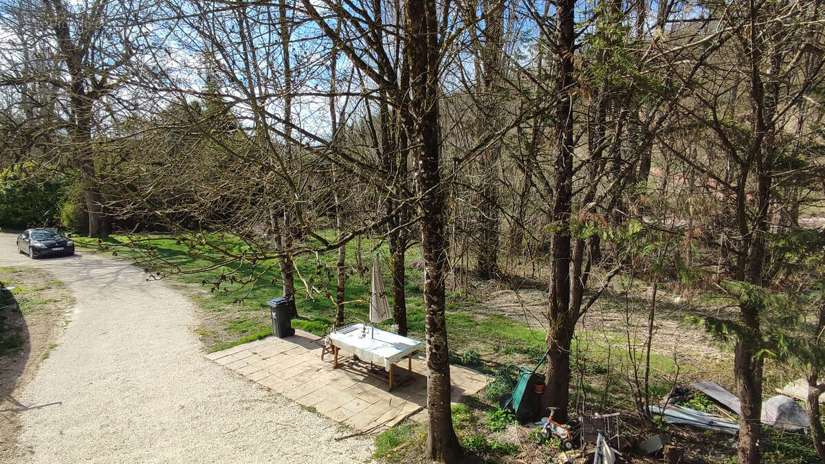 Maison à MONTAIGU-DE-QUERCY
