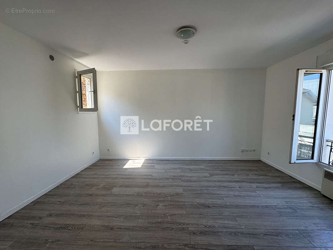 Appartement à VILLEMOMBLE