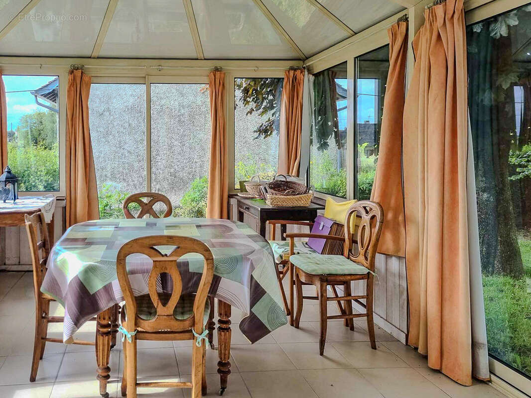 Maison à SAINT-CALAIS