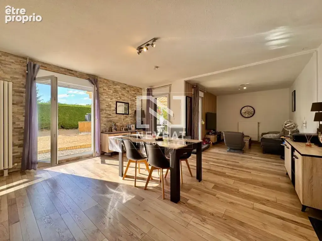 Une maison de plain-pied rénovée, avec extérieur et garage, dans un secteur recherché : une opportunité rare sur Sennecey-le-Gra - photo 10