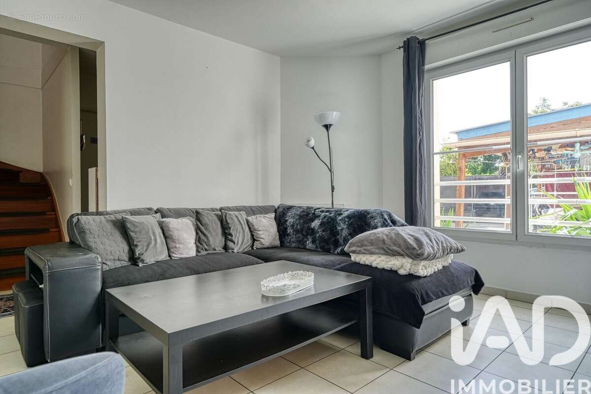 Photo 6 - Maison à GENNEVILLIERS