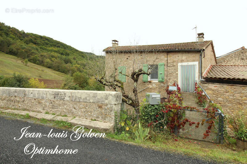 Maison à VERSOLS-ET-LAPEYRE