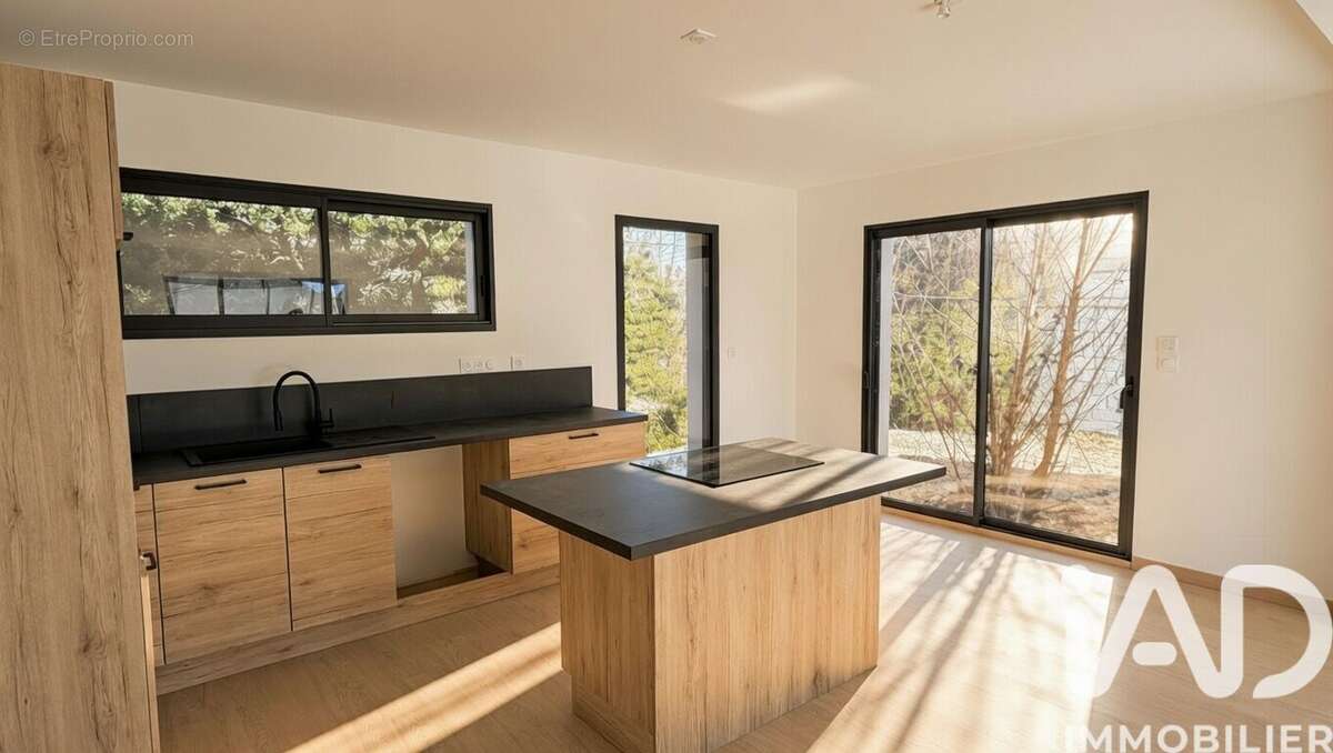 Photo 9 - Maison à CAMARET-SUR-AIGUES