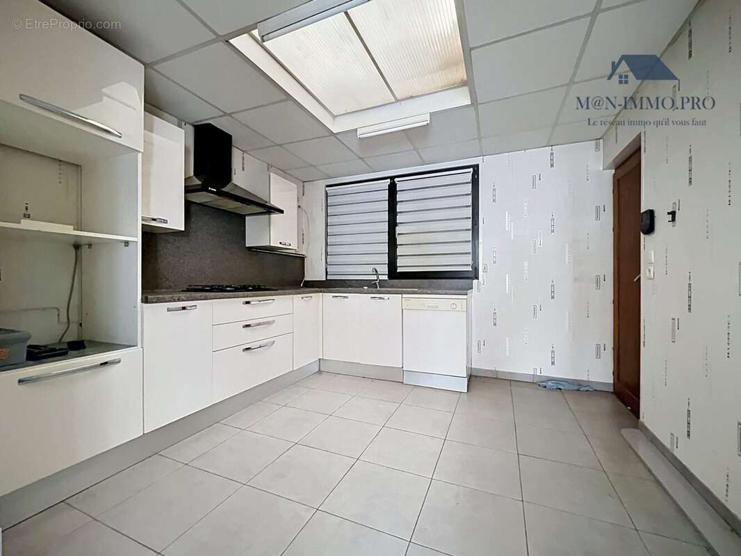 Maison 263 m² à Armentieres  - photo 9