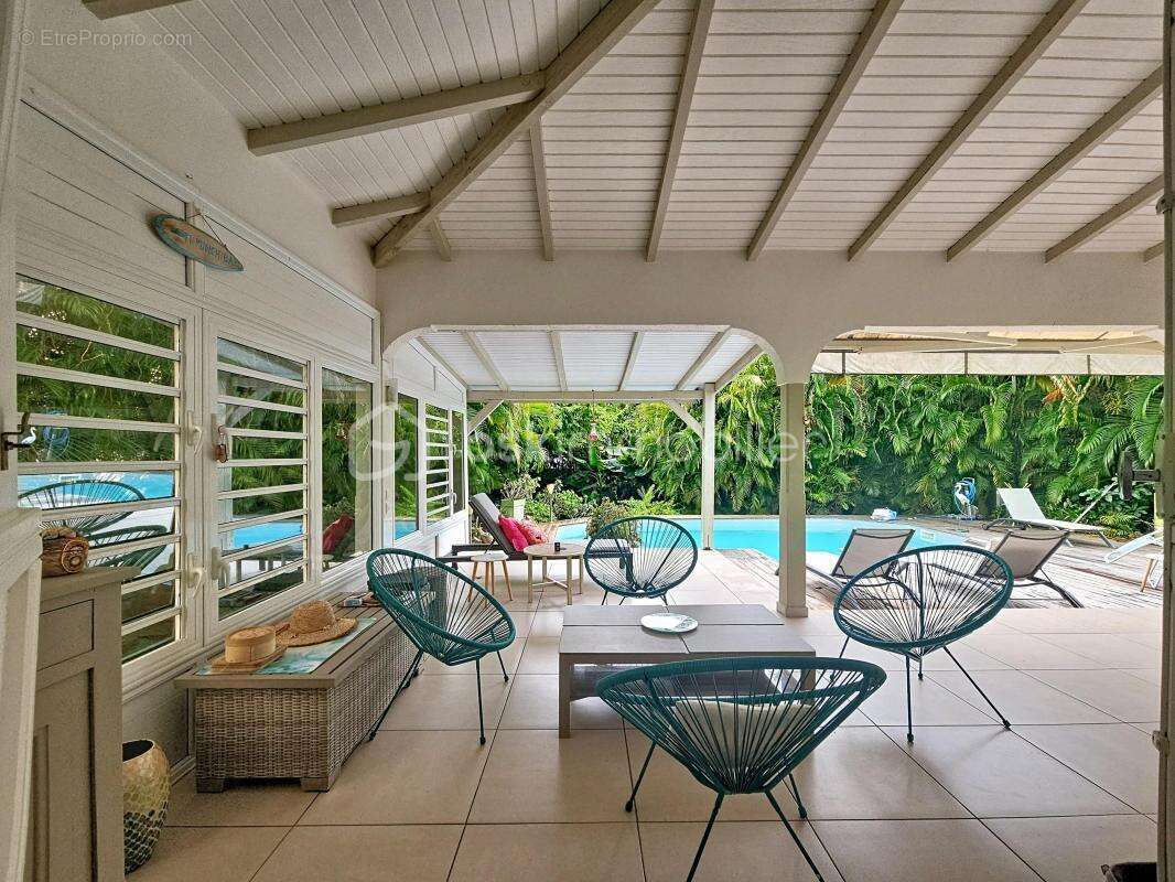 Villa T5 avec piscine et garage  lotissement prisé - photo 4