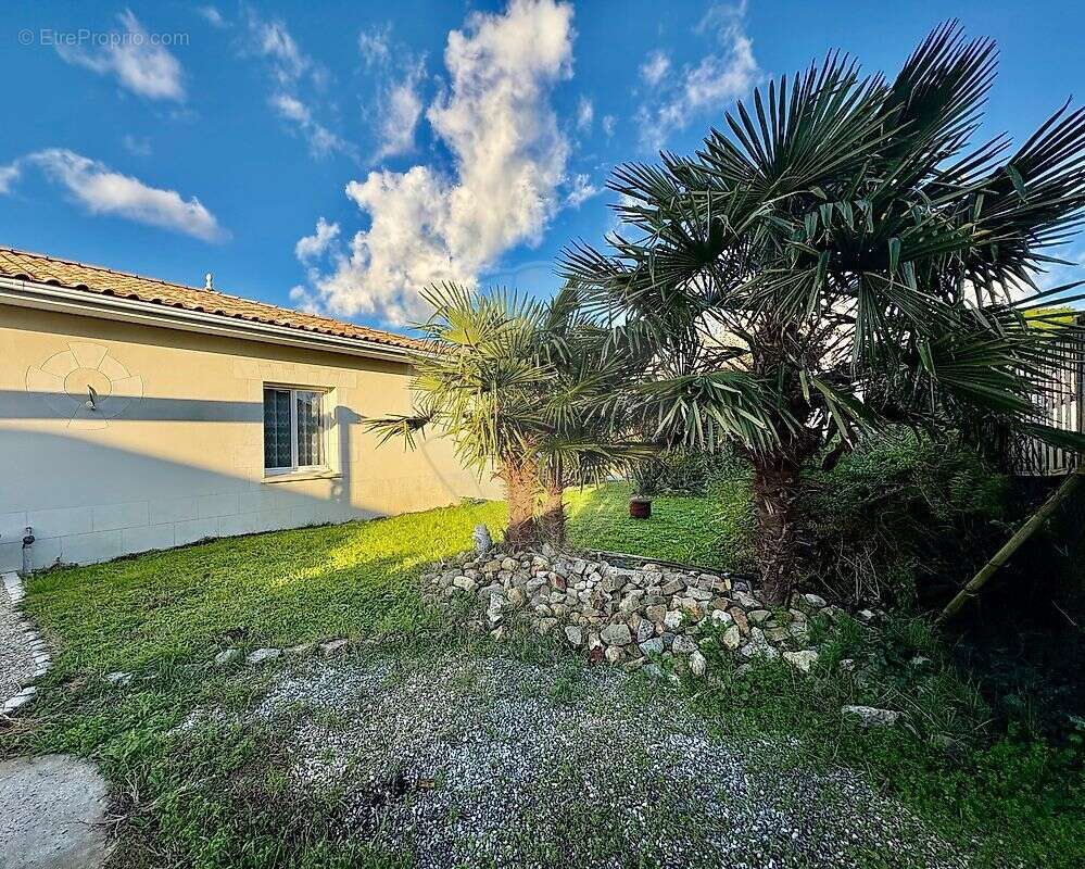 Maison à MESCHERS-SUR-GIRONDE