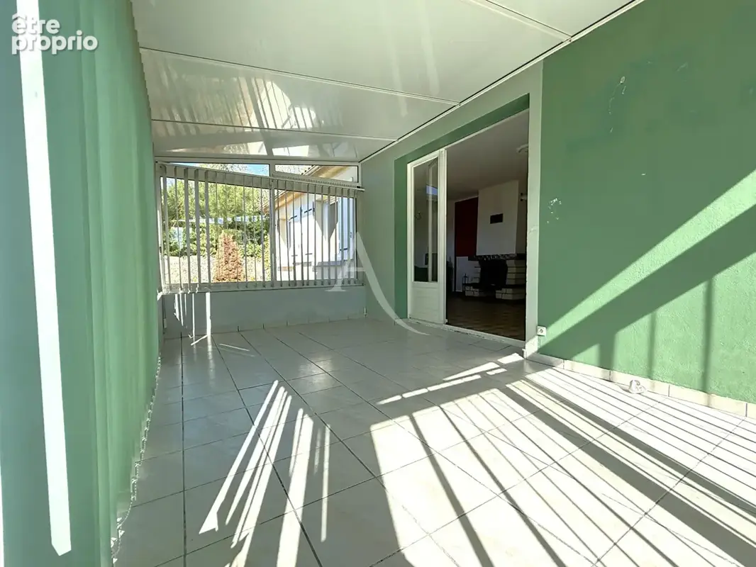 Maison Saint Georges De Pointindoux  5 pièce(s) - 99 m² - photo 6