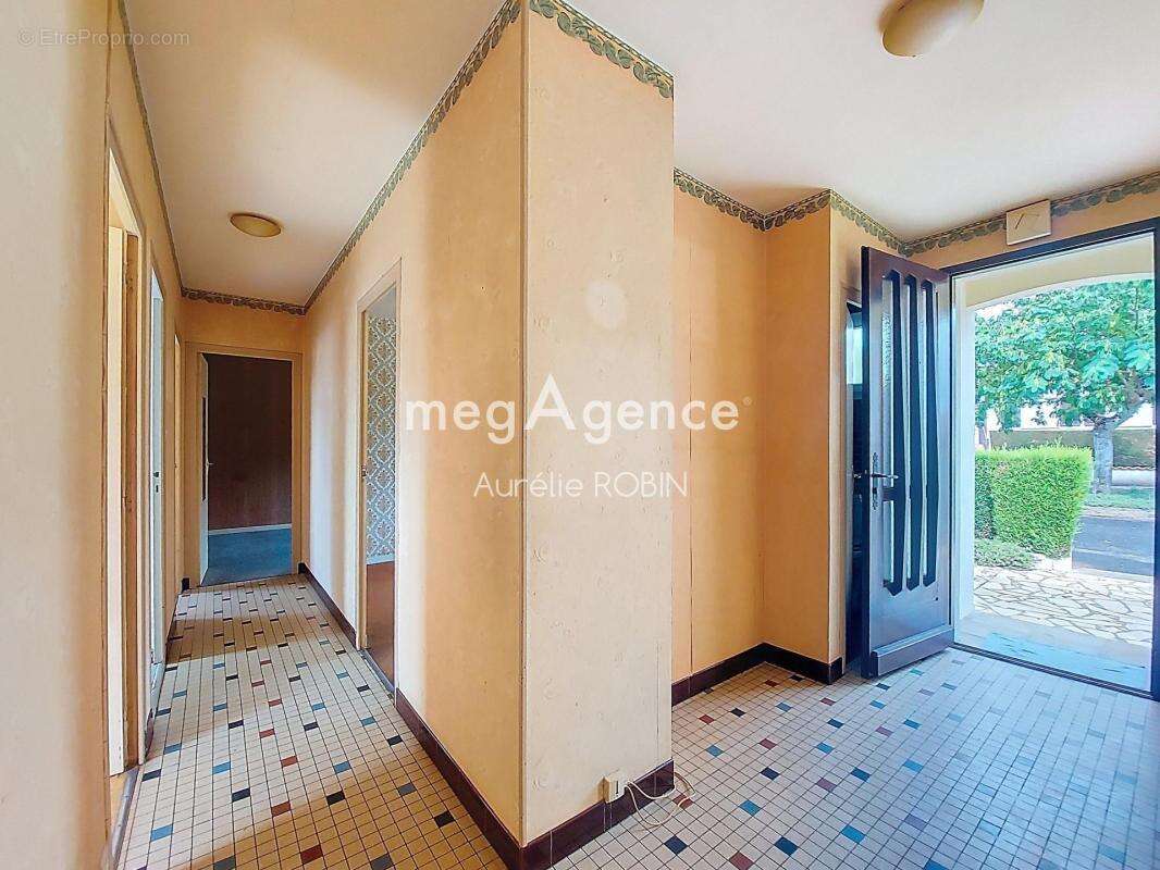 Maison à NUEIL-LES-AUBIERS