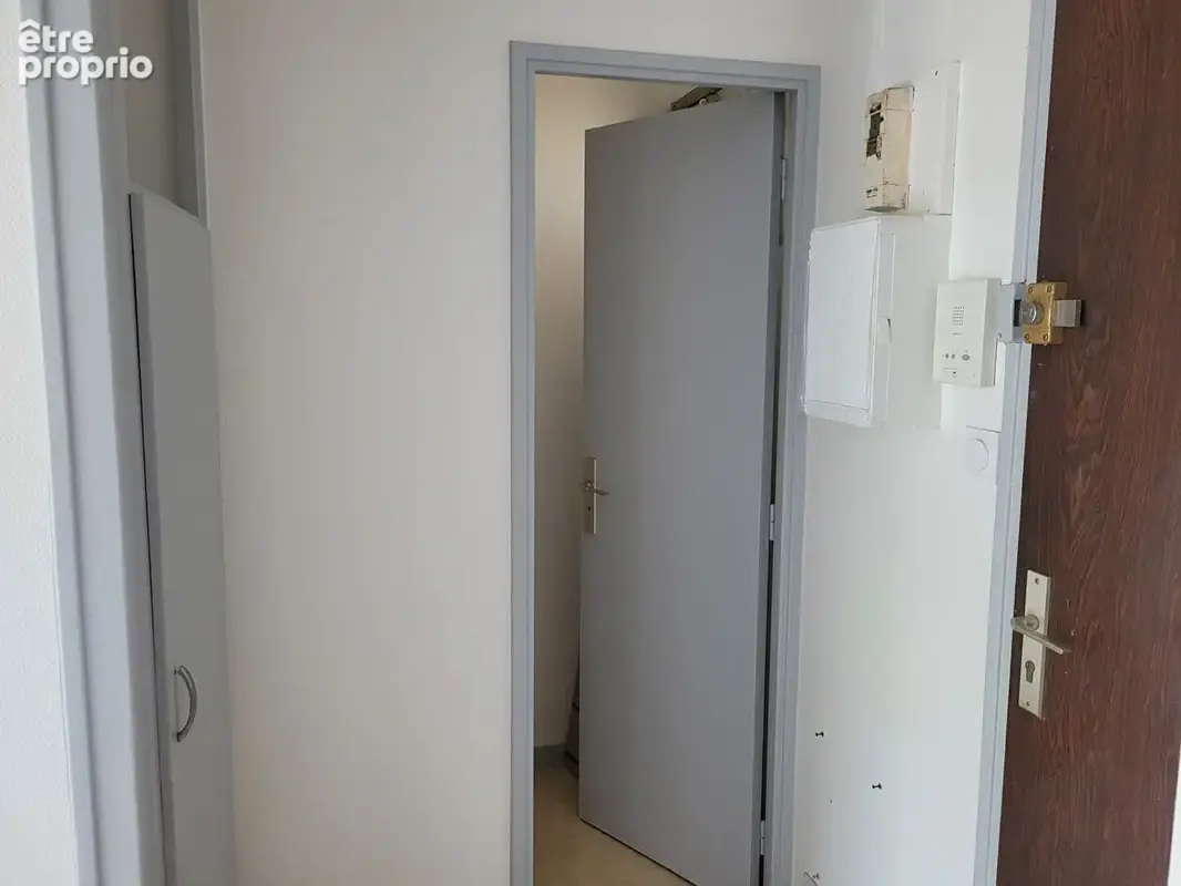 ROCHEFORT centre - appartement en duplex exposé EST, de type 3 avec ascenseur - photo 2