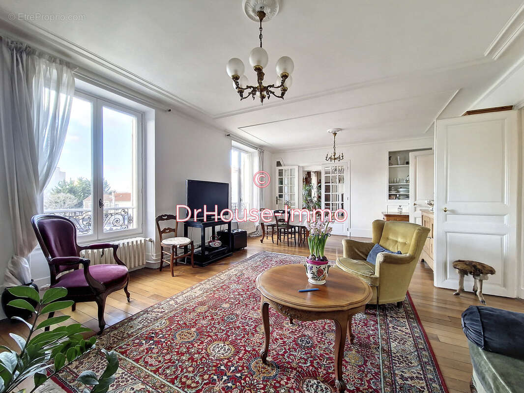 Appartement à LE BOURGET