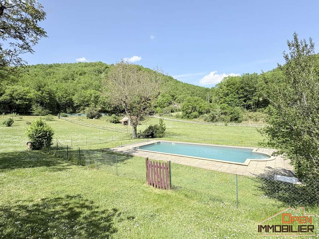 Maison à PRATS-DE-CARLUX