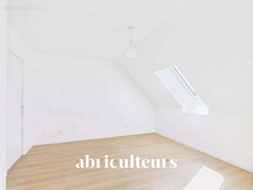 Appartement à COLOMBES