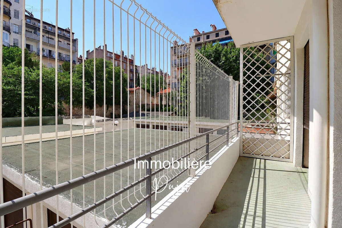 Appartement à MARSEILLE-8E