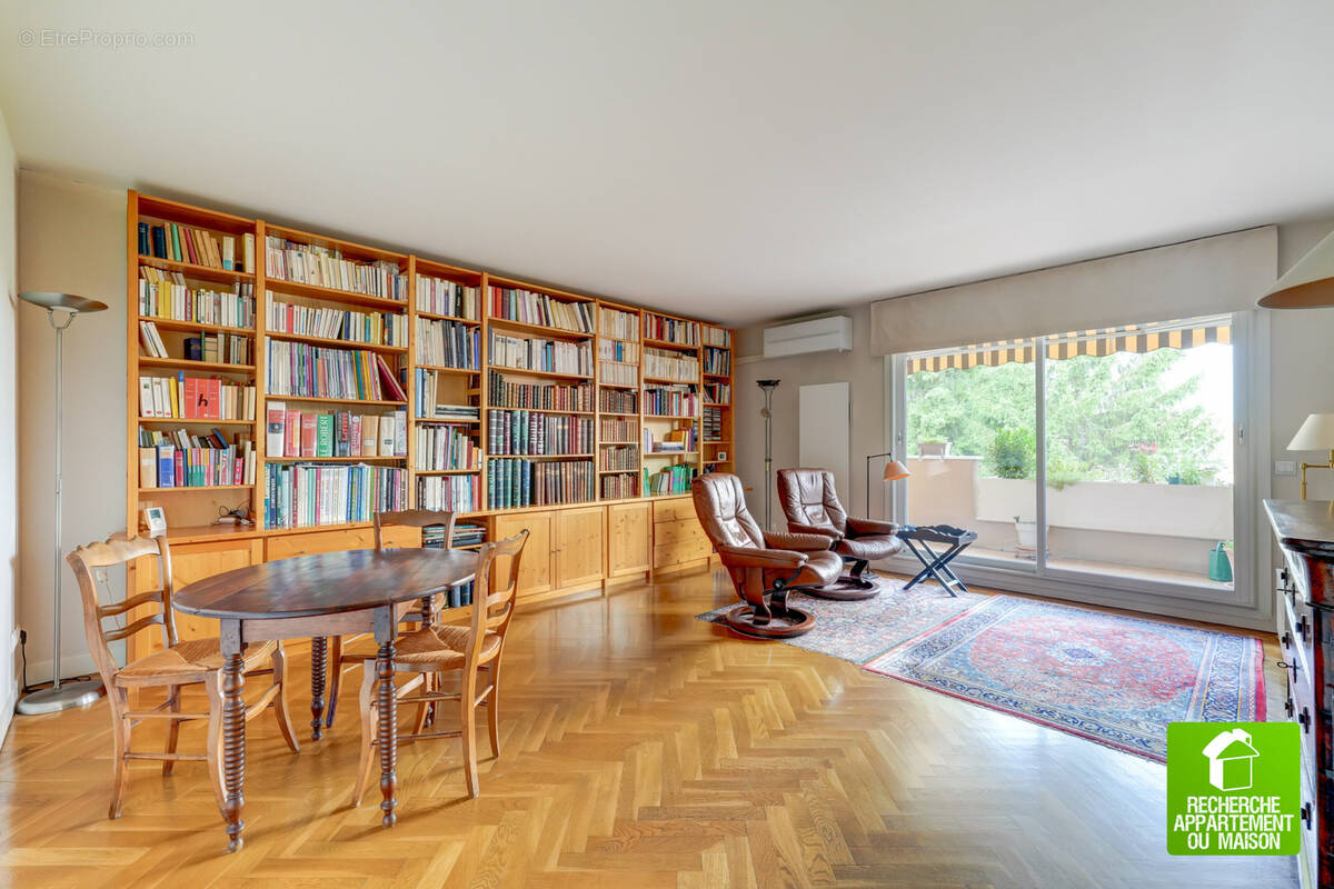 Appartement à SAINTE-FOY-LES-LYON