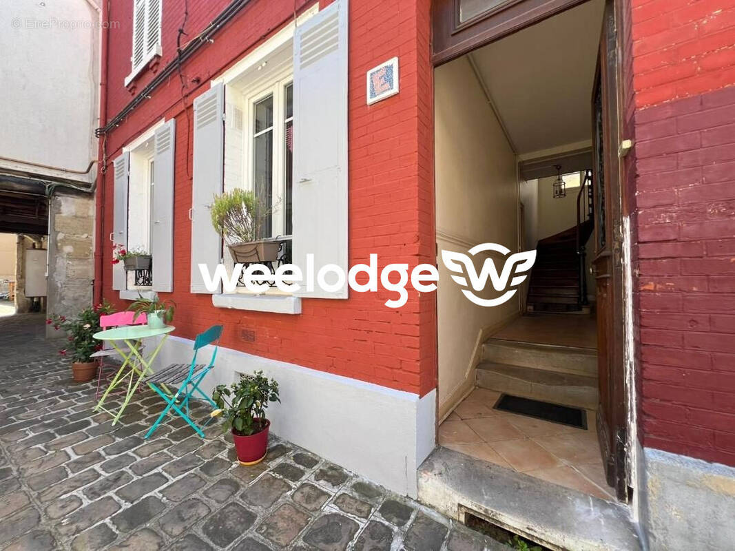 Appartement à NANTERRE