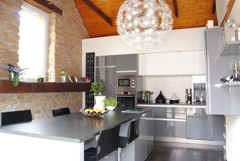 Maison à LOGONNA-DAOULAS