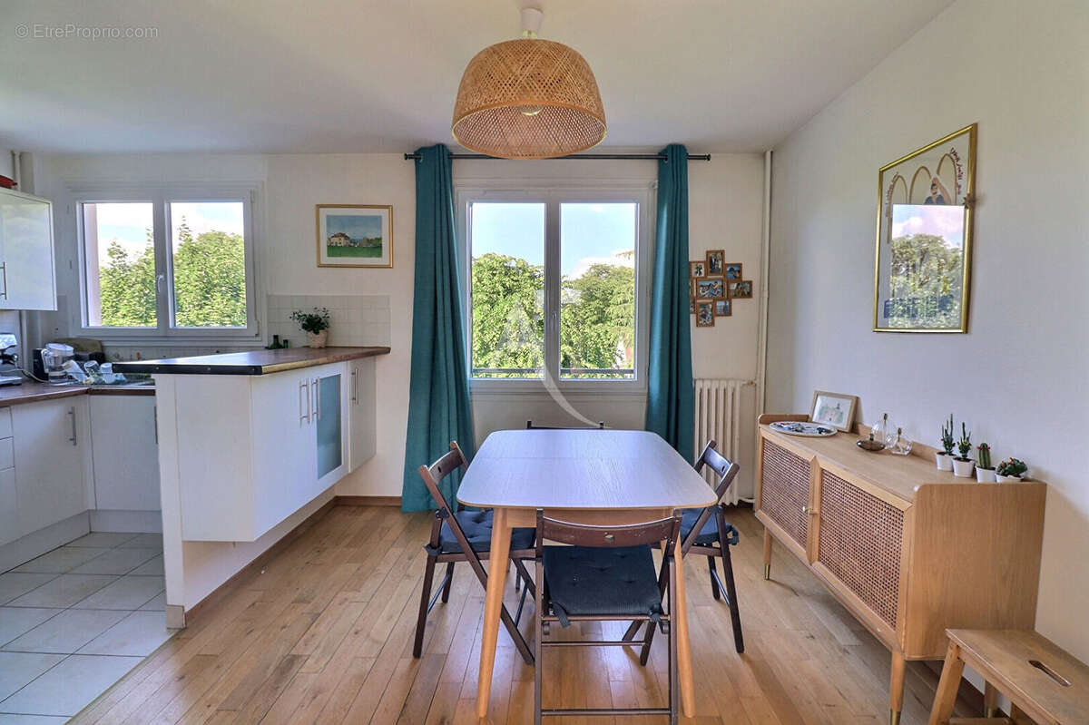 Appartement à MAISONS-LAFFITTE