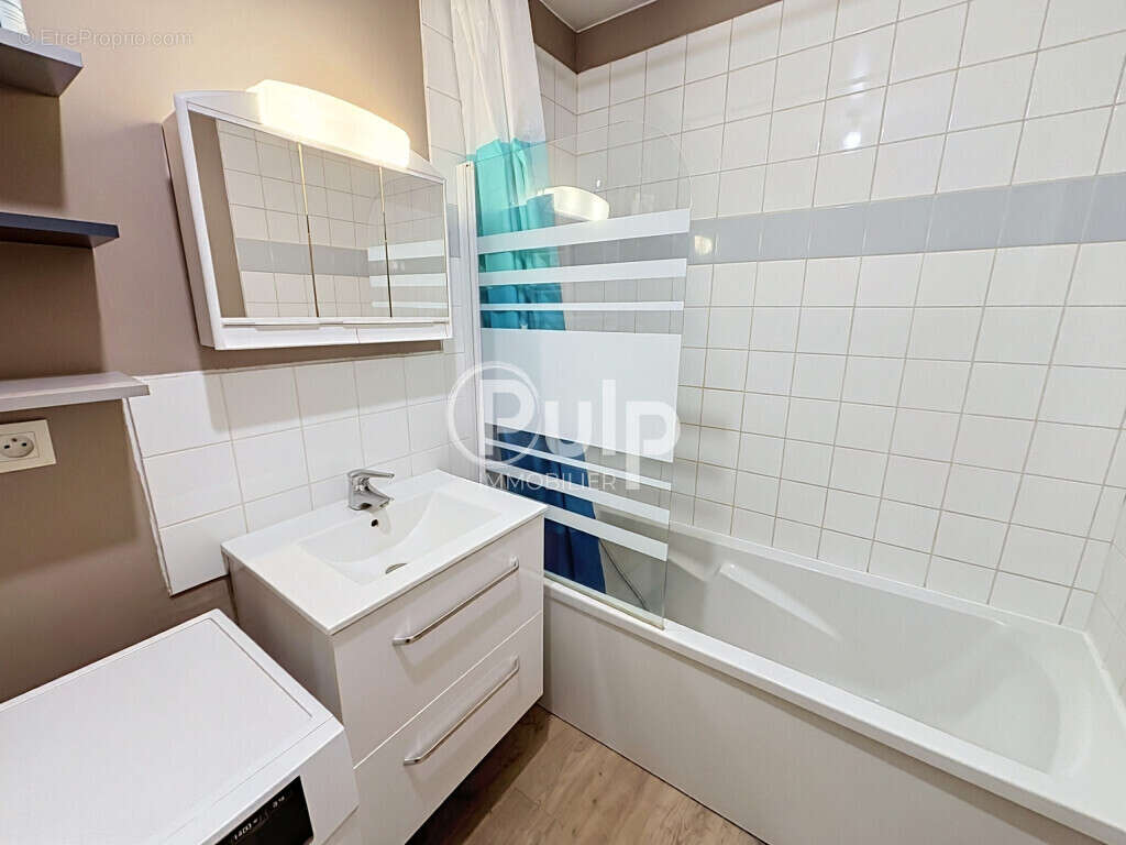maison familiale : 3 chambres, bureau au calme, jardin et grand garage à LOOS - photo 6