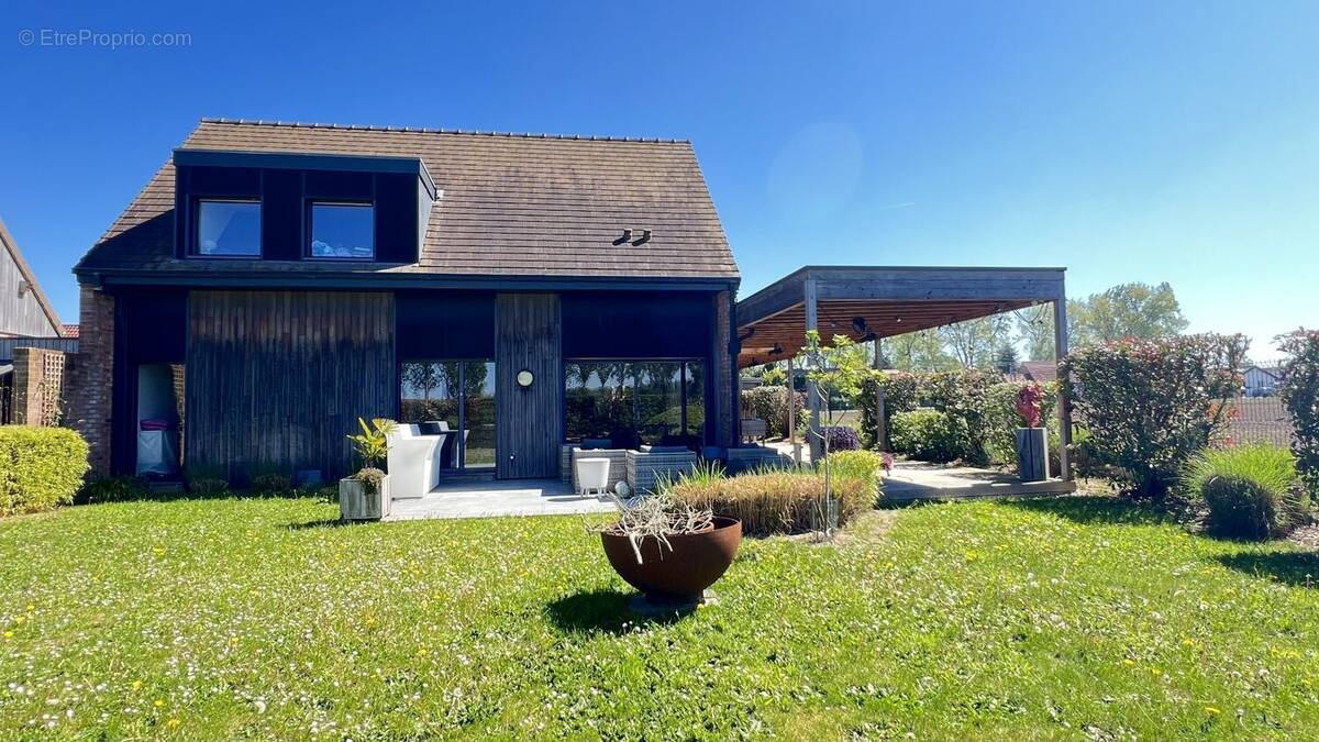 Maison à MERIGNIES
