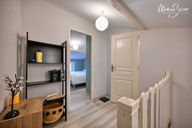 Maison à SAINT-MARTIN-EN-HAUT