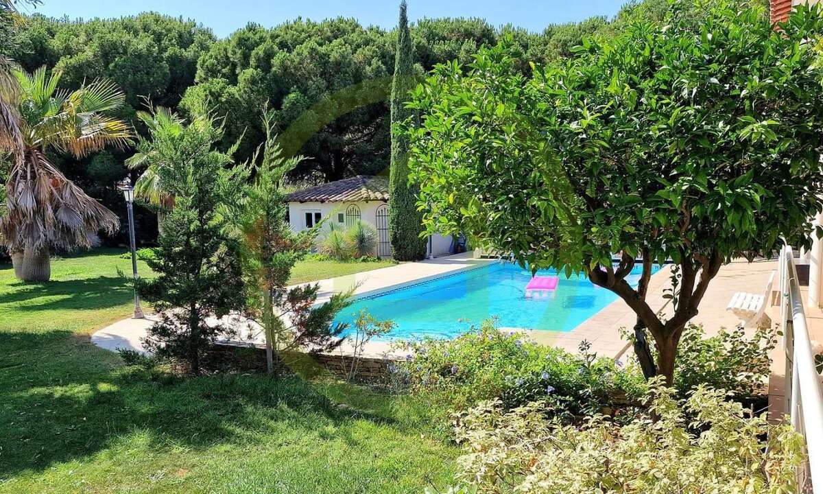 Maison 400 m² à Agde  - photo 2
