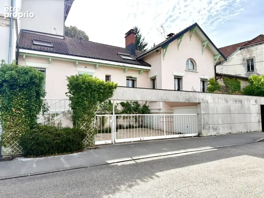 Maison à LUXEUIL-LES-BAINS