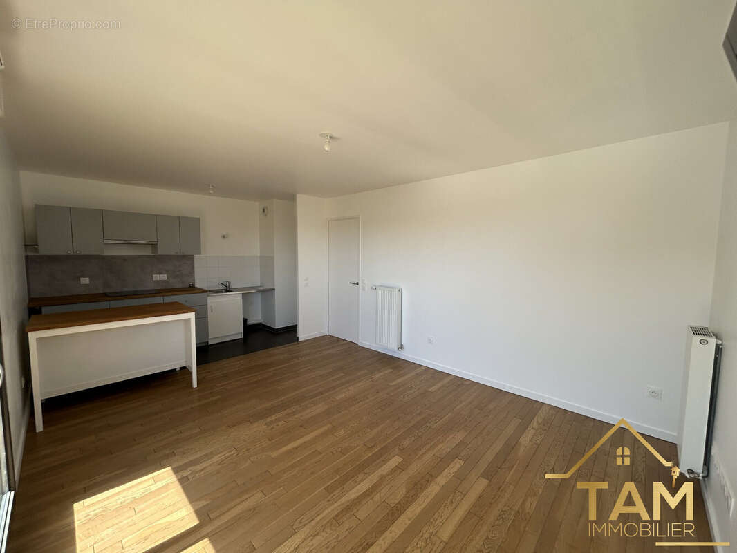 Appartement à SAINT-CYR-L'ECOLE