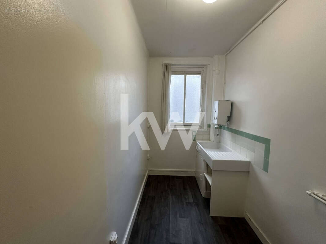 Appartement à PARIS-20E