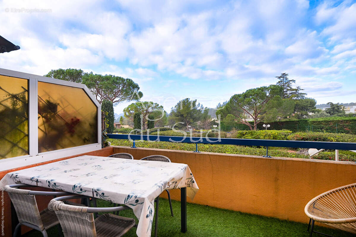 Appartement La Ciotat T1 Bis entièrement rénové avec  terrasse. - photo 10