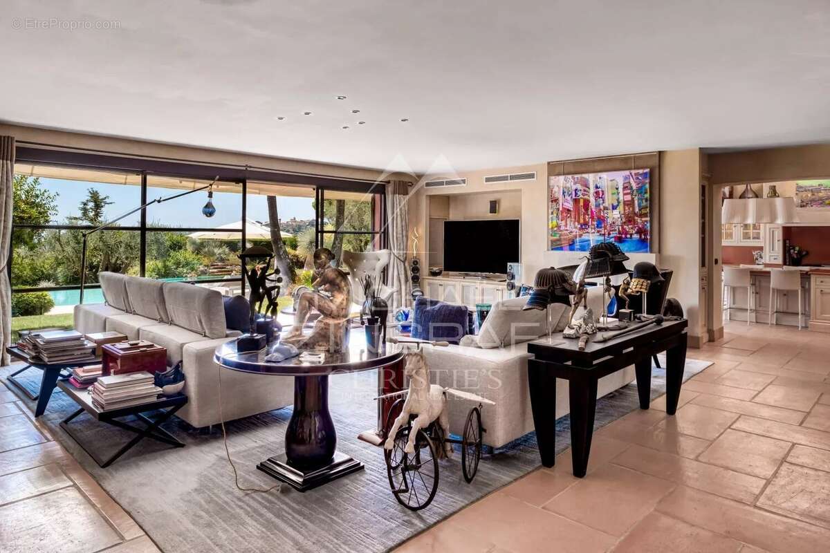 Maison à MOUGINS