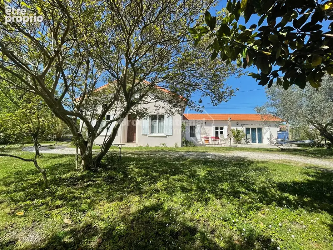 Maison à MONTEUX