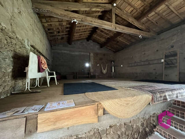 Ferme avec grand potentiel sur plus de 8 ha, possibilité exploitation agricole bio - photo 3