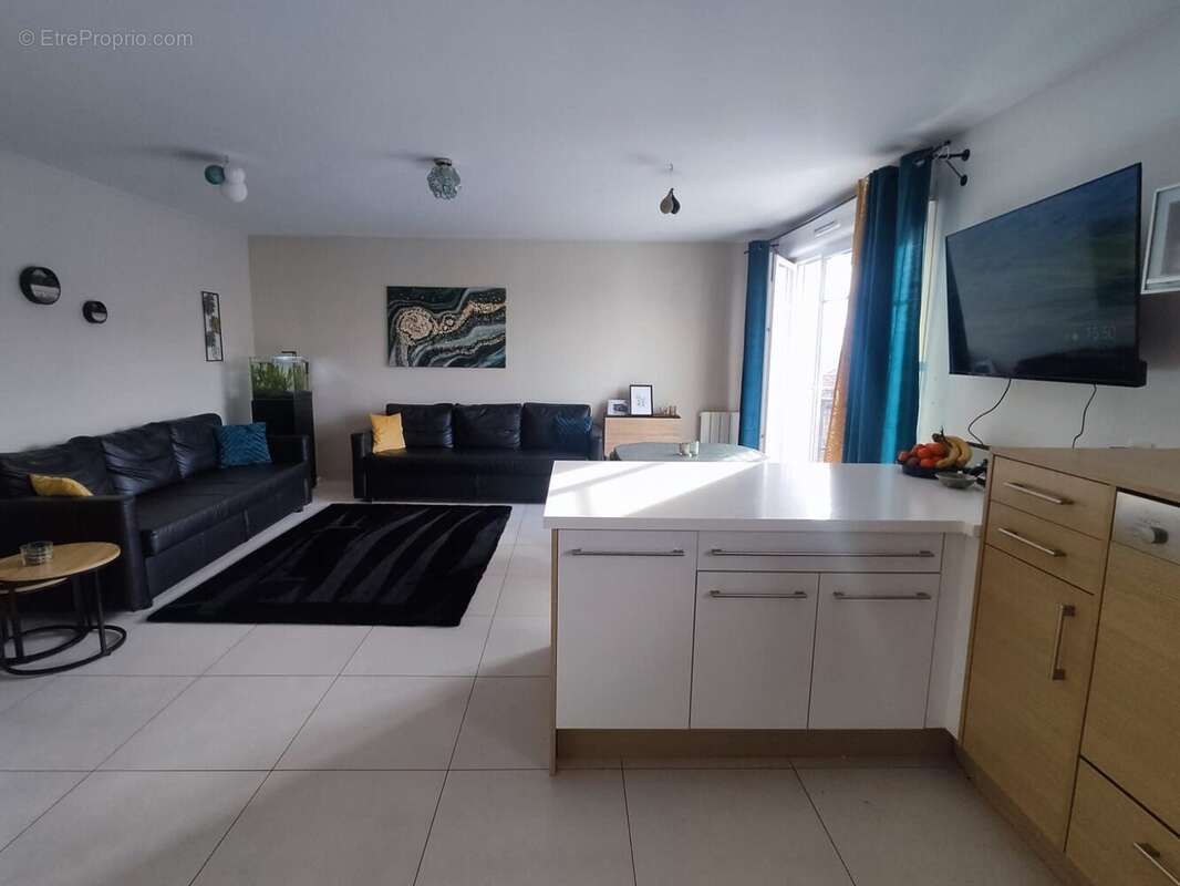 Appartement à VILLY-LE-PELLOUX