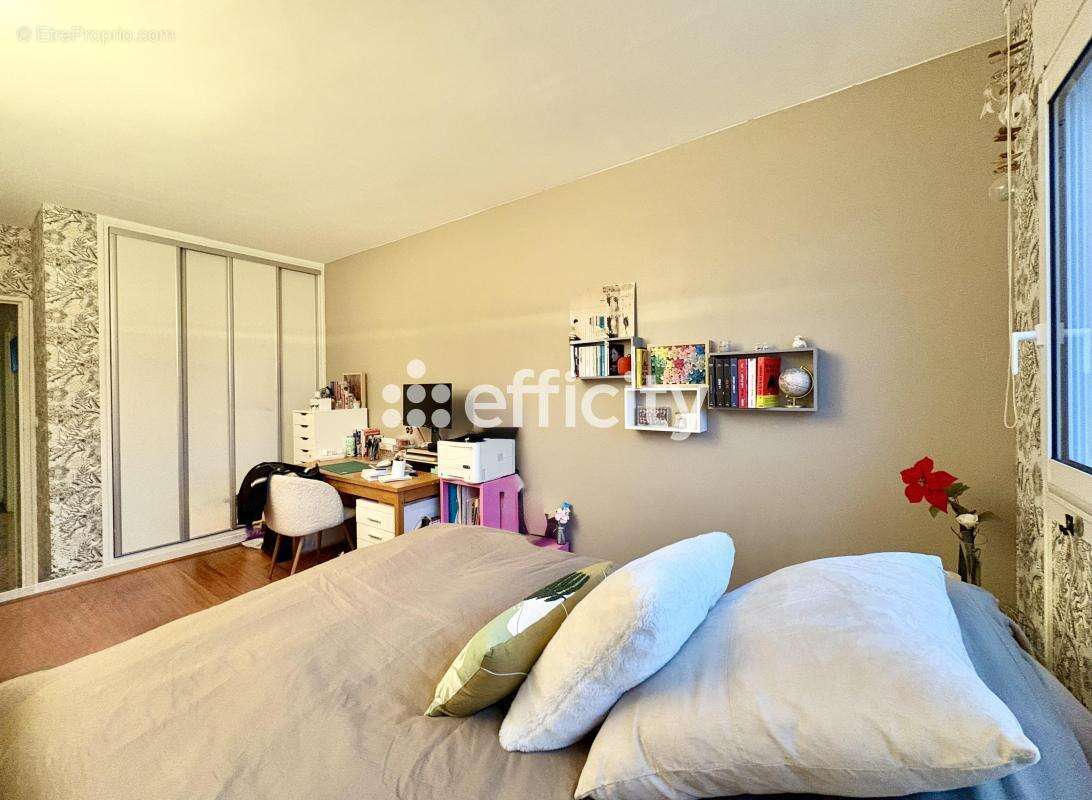 Appartement à RUEIL-MALMAISON