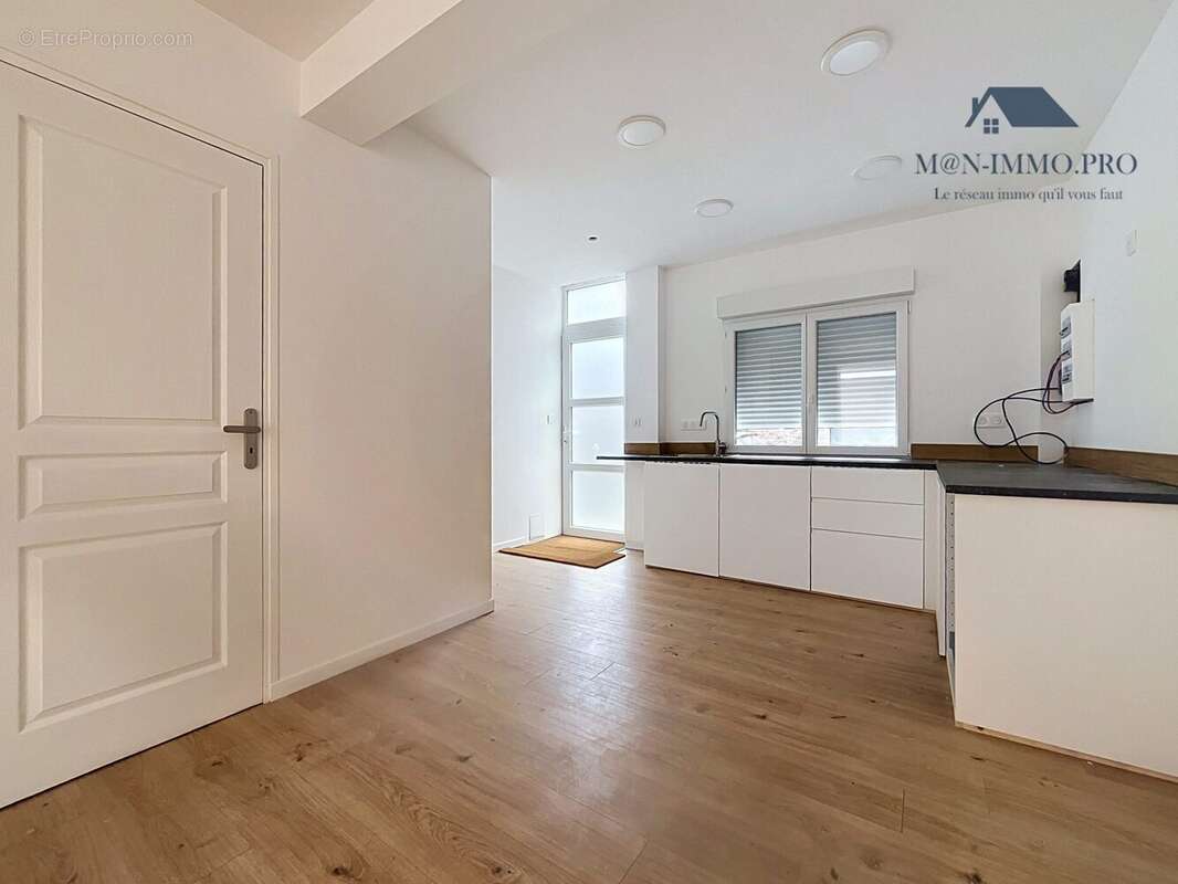 Maison 80 m² à Armentieres  - photo 2