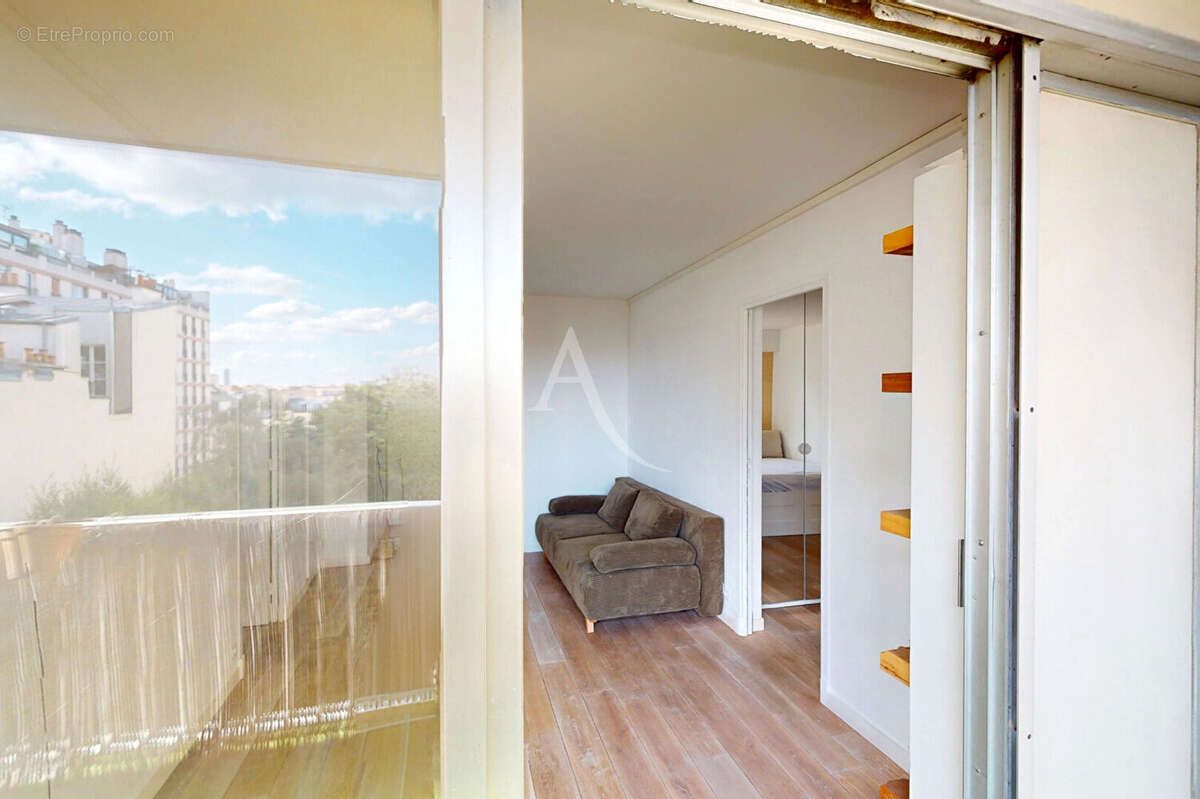 Appartement à PARIS-10E
