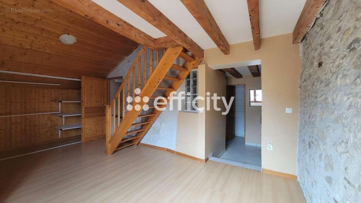Maison 140 m² à Vulbens  - photo 15