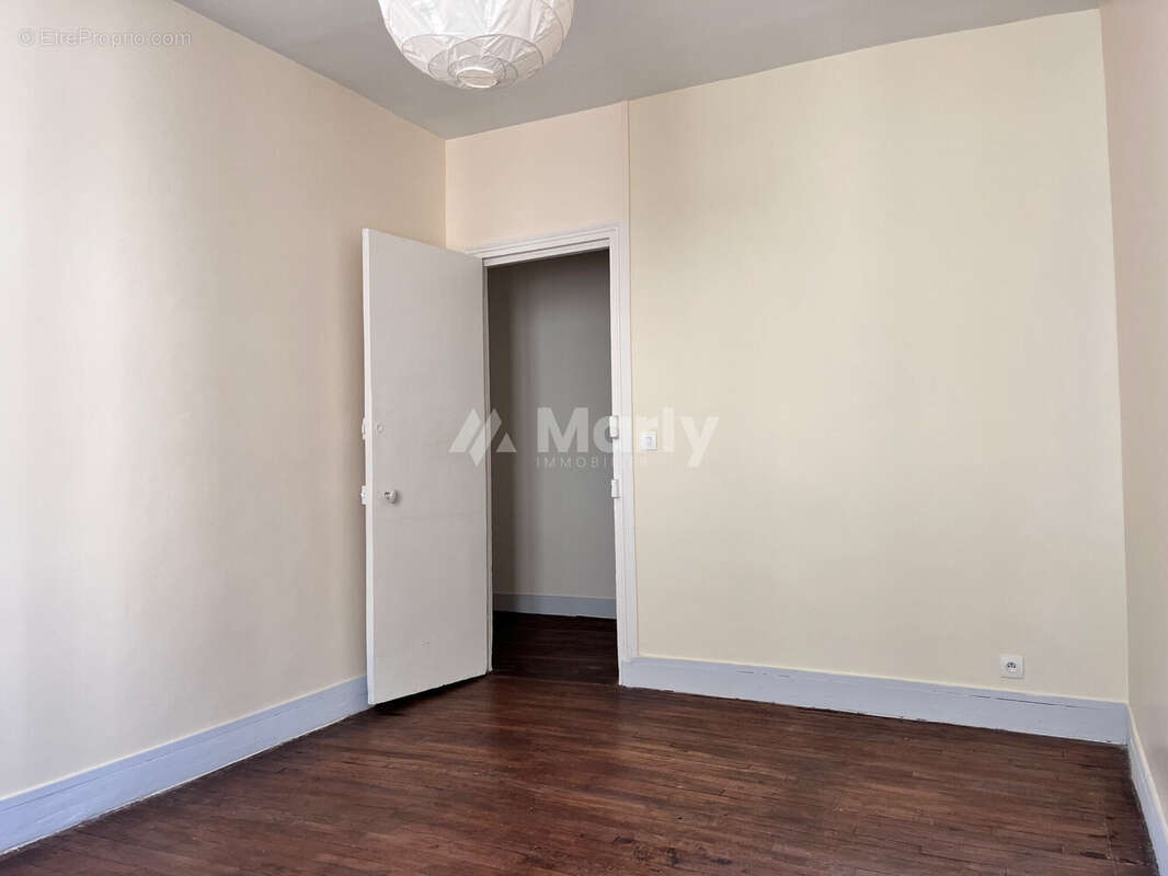 Appartement à PARIS-10E