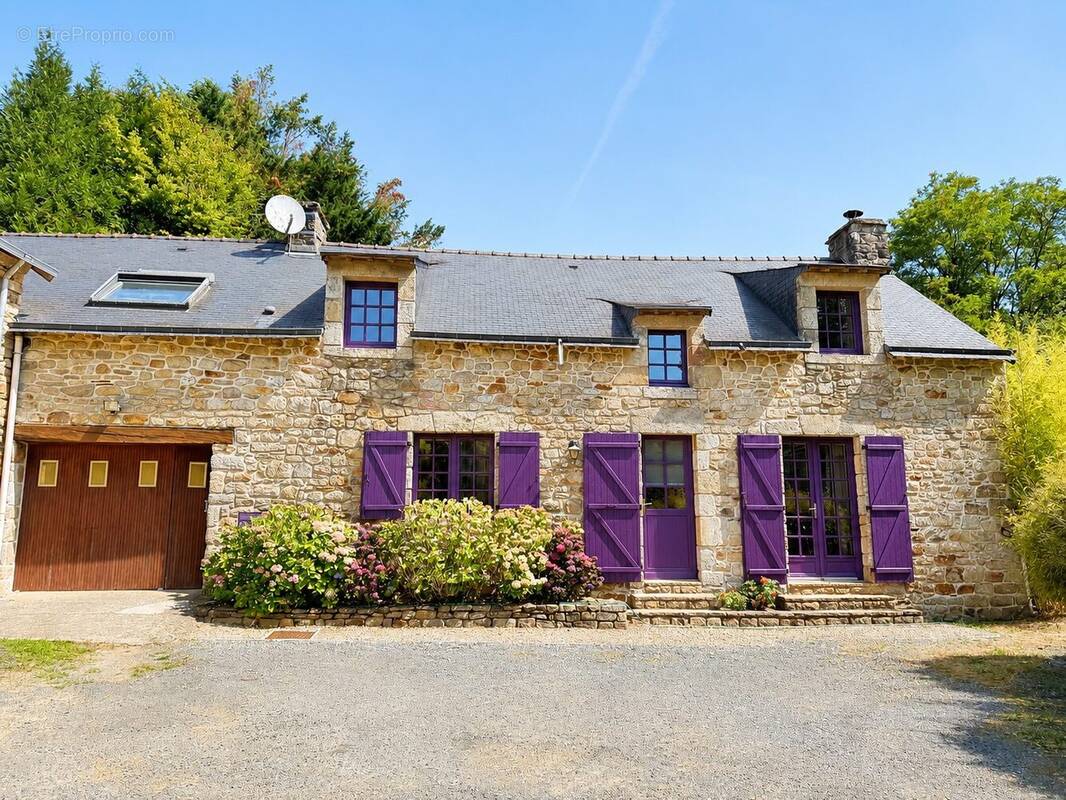 Maison à NOYAL-MUZILLAC