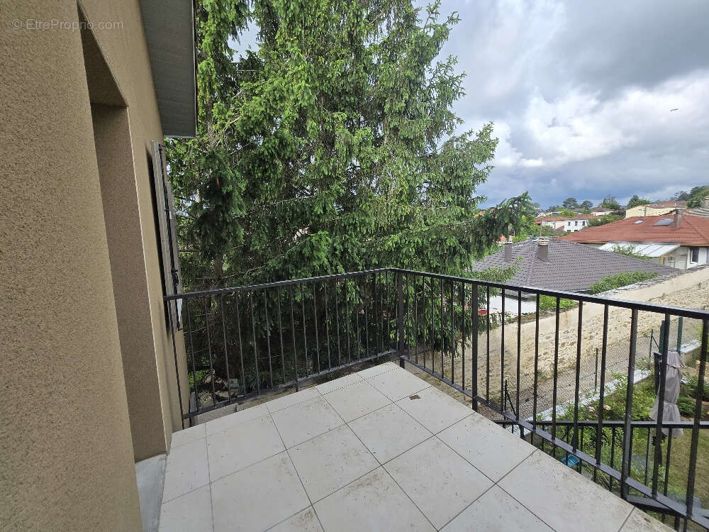 Appartement à CHAPONOST