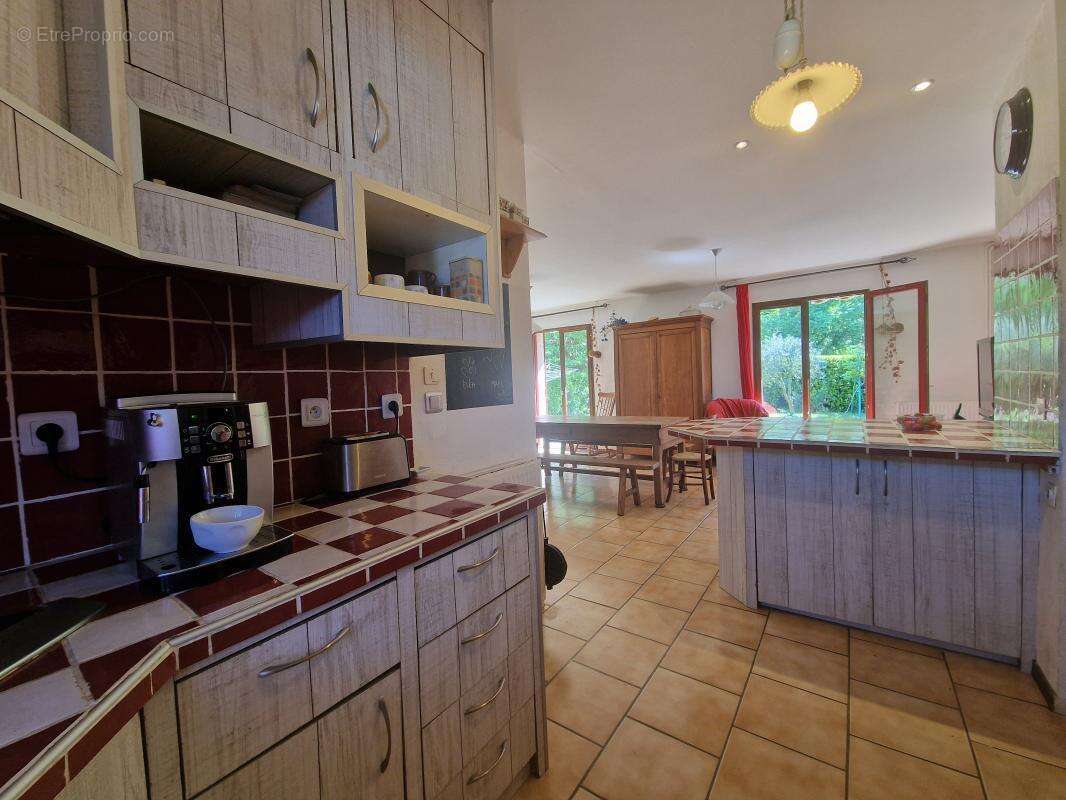 Maison à VAIRES-SUR-MARNE