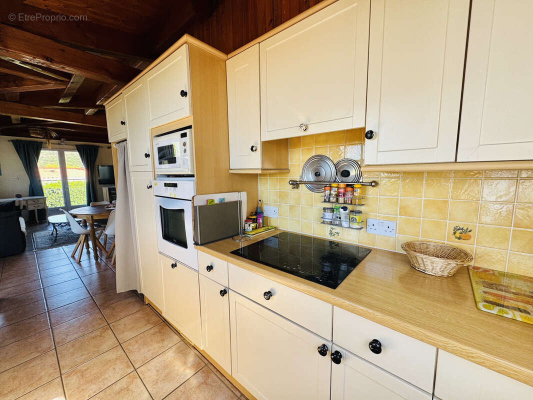 Maison à BORMES-LES-MIMOSAS