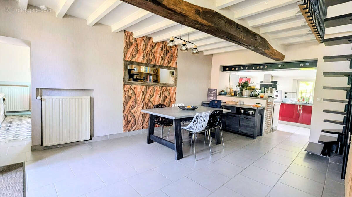 Maison à CHATRES