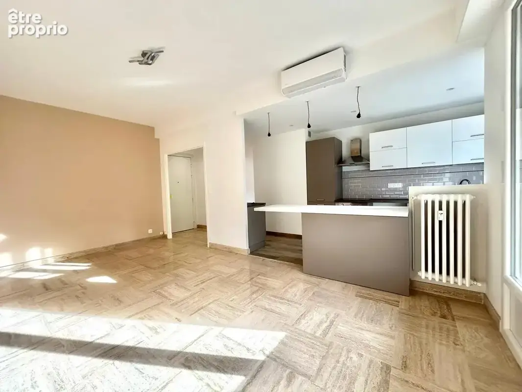 Tres beau 2 pieces avec terrasse entierement renove - photo 2