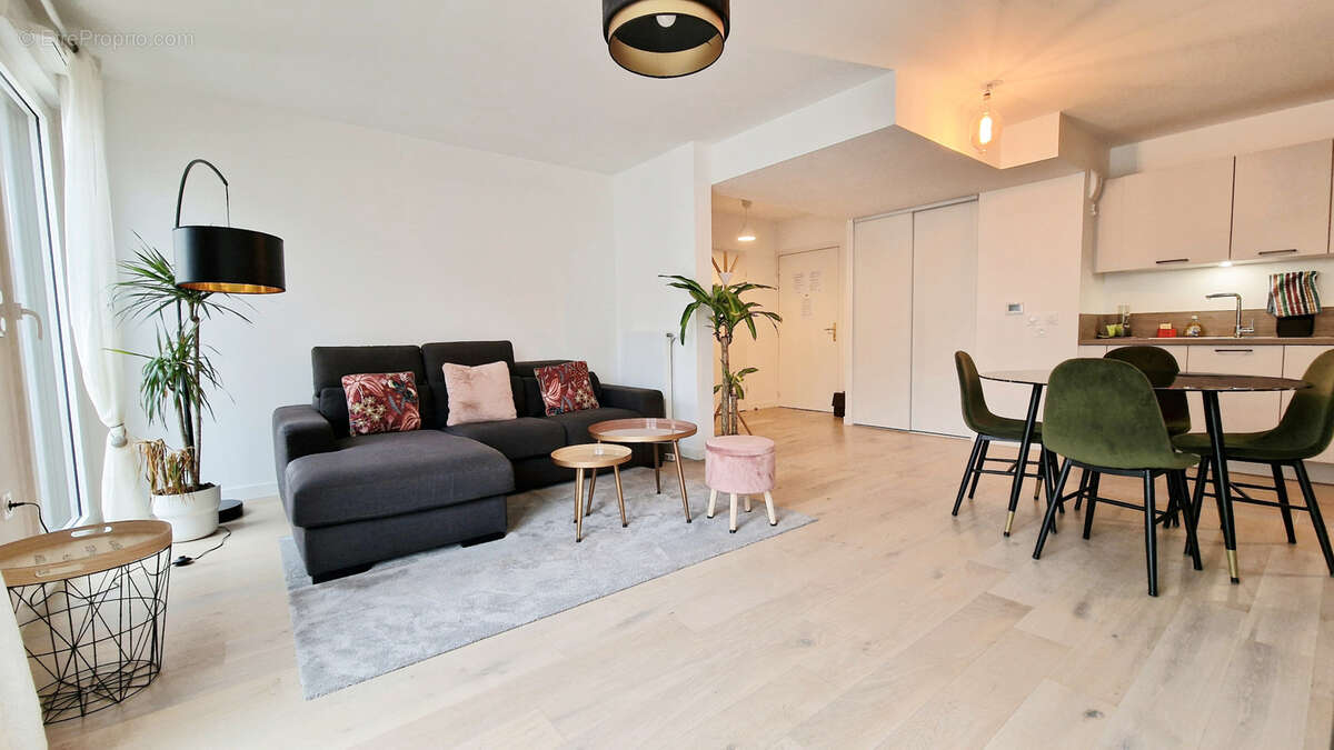 Appartement à RUEIL-MALMAISON