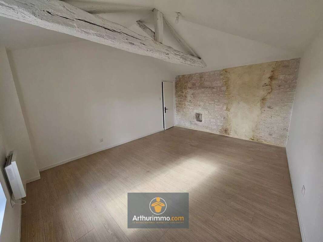 Maison à FONTENAY-LE-COMTE