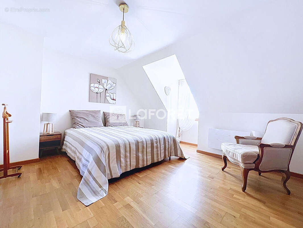 Maison à NOGENT-LE-PHAYE